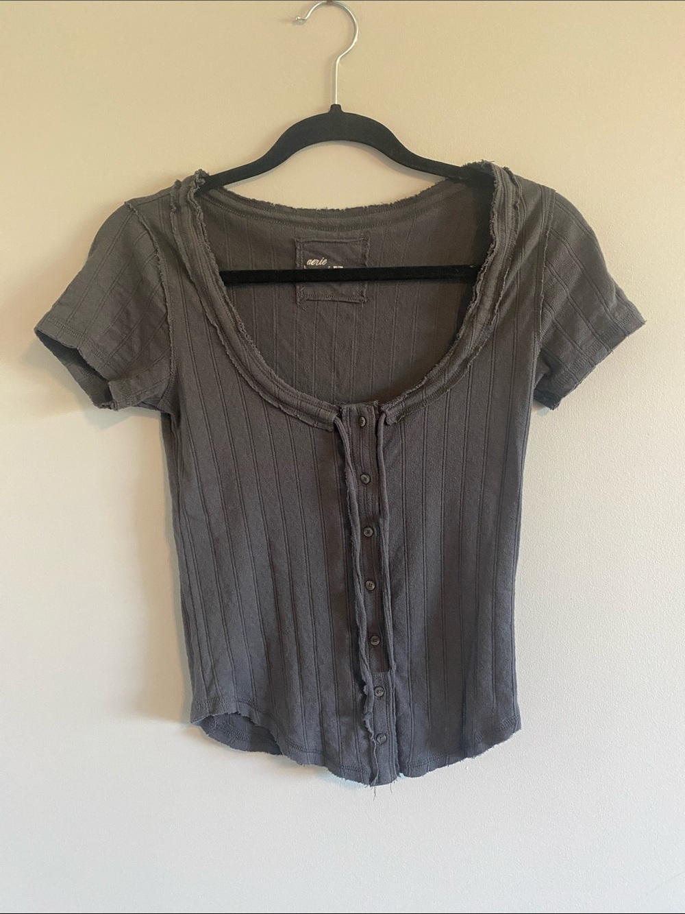 Aerie XS Grey Ribbed Button-Front Women’s Top
